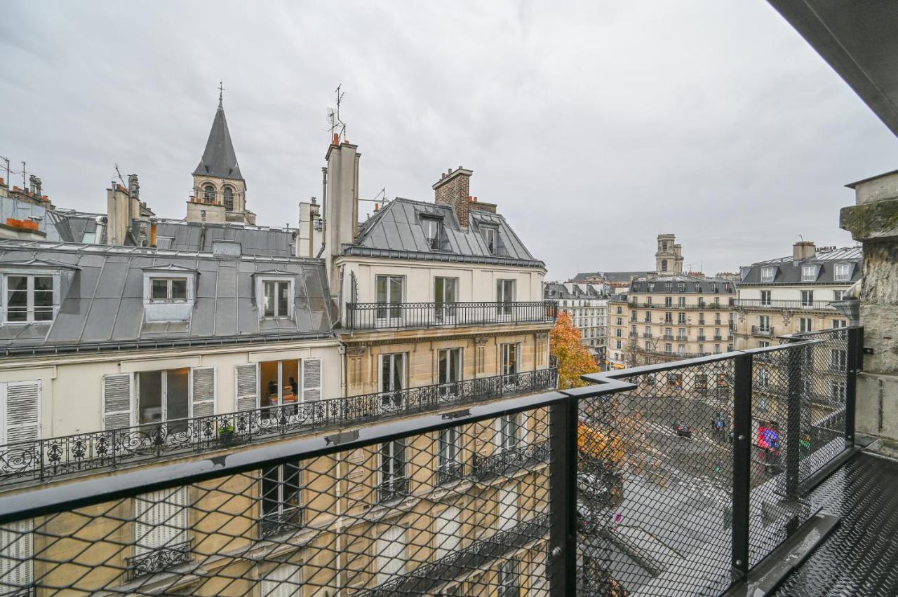 Best Place In Saint Germain Des Pres Париж Екстериор снимка